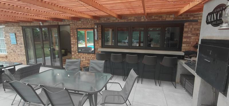 4 Bedroom Property for Sale in Pellissier Free State